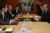 Mr. Lim Sung-nam, Special Representative for Korean Peninsula Peace and Security Affairs, met IAEA Director General Yukiya Amano at the Agency Headquarters in Vienna, Austria, 14 November 2011.