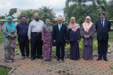 IAEA Director General Yukiya Amano with staff of the Brunei Agricultural Research Centre during his official visit to Brunei. 29 January 2015  