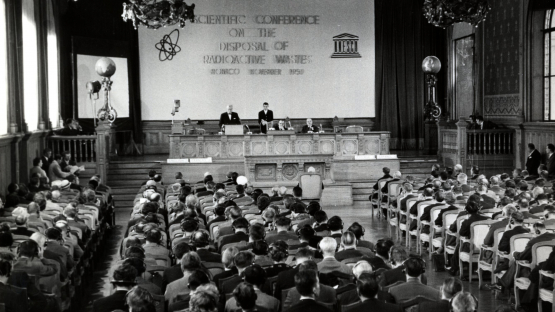 Organized jointly with UNESCO, and the co-operation of FAO, an IAEA Scientific Conference on the Disposal of Radioactive Waste at Sea convened Member States and experts at the Oceanographic Museum of Monaco in November 1959. This was the first time this important topic was discussed and would ultimately lead to the foundation of its first International Laboratory of Marine Radioactivity in 1961. The opening of the IAEA's marine laboratories in Monaco that same year marked the start of a new era for marine environmental research.
<br /><br />
<em>(Photo: IAEA)</em>
